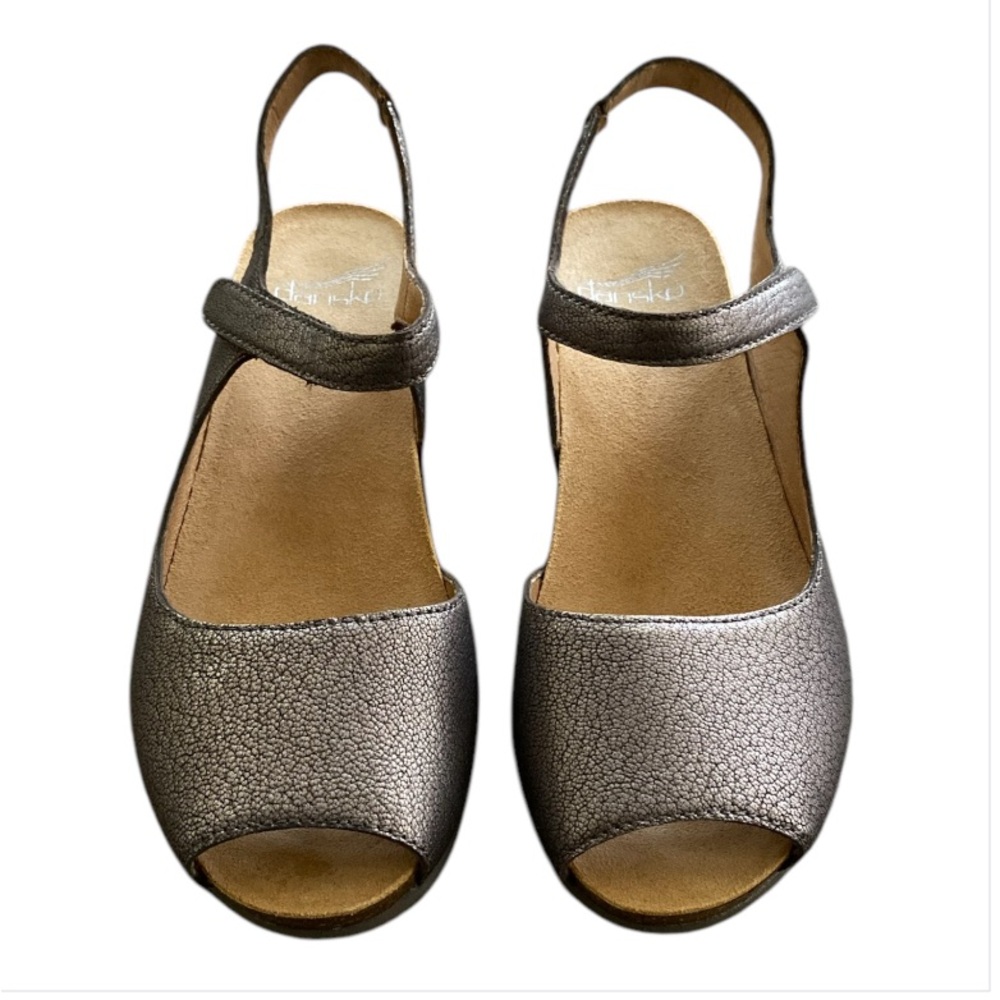 New Dansko Marcy Metallic Pewter Size 37 Woman’s Size 6.5 US